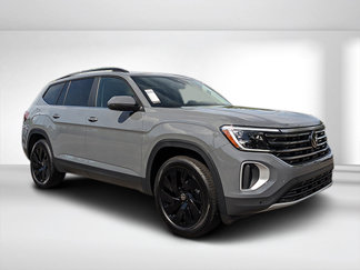 New 2025 Volkswagen Atlas SE image 1