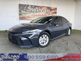 Used 2025 Toyota Camry LE image 1