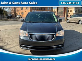 Used 2014 Chrysler Town & Country Touring image 1
