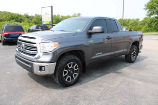 Used 2016 Toyota Tundra SR5 image 1