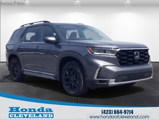 New 2025 Honda Pilot Touring image 1