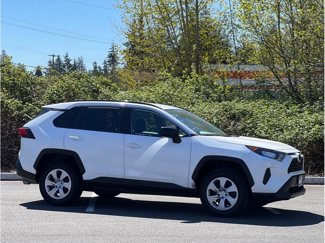 Used 2019 Toyota RAV4 LE w/ Carpet Mat Package image 1