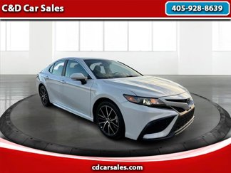 Used 2022 Toyota Camry SE image 1