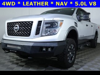 Used 2019 Nissan Titan PRO-4X image 1