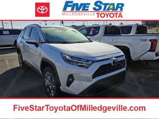 Used 2023 Toyota RAV4 XLE Premium image 1