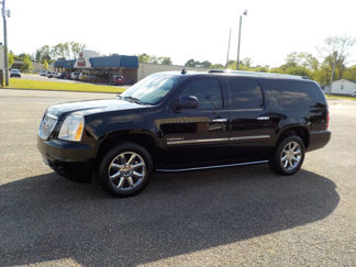 Used 2014 GMC Yukon XL Denali image 1