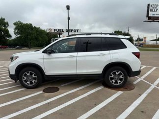 Used 2022 Honda Passport TrailSport image 1
