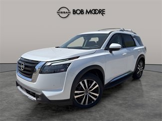 New 2025 Nissan Pathfinder Platinum image 1