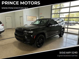 Used 2023 Jeep Grand Cherokee L Laredo image 1