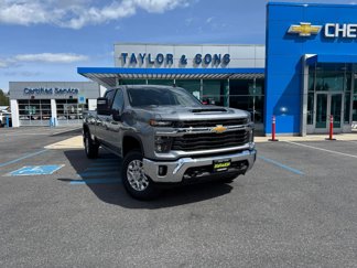 New 2025 Chevrolet Silverado 3500 LT image 1