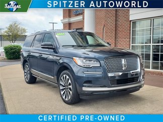 Used 2024 Lincoln Navigator Reserve image 1