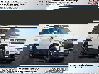 Used 2024 Hyundai Santa Fe SEL image 1