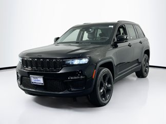 Used 2023 Jeep Grand Cherokee Limited w/ Black Appearance Package image 1