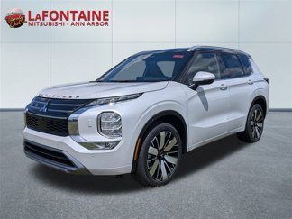 New 2025 Mitsubishi Outlander SEL image 1