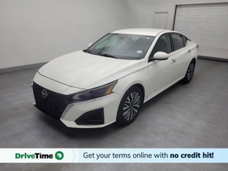 Used 2023 Nissan Altima 2.5 SV image 1