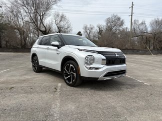 New 2025 Mitsubishi Outlander SE image 1