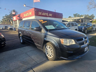 Used 2013 Dodge Grand Caravan SXT image 1