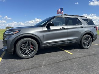 New 2025 Ford Explorer ST image 1