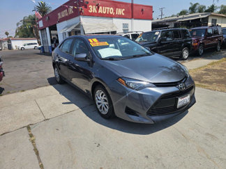 Used 2018 Toyota Corolla LE image 1