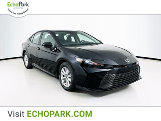 Used 2025 Toyota Camry LE image 1