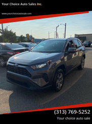 Used 2022 Toyota RAV4 LE image 1