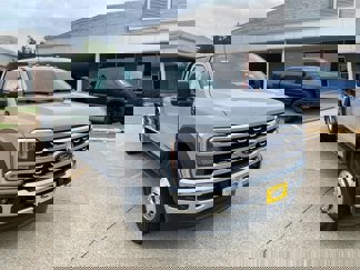 New 2025 Ford F550 4x4 Crew Cab Super Duty image 1