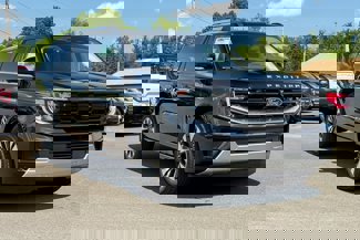 New 2025 Ford Expedition Platinum w/ Driver's Package image 1
