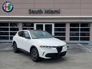 New 2025 Alfa Romeo Tonale w/ Premium Package image 1