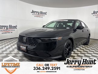 Used 2025 Honda Accord SE image 1