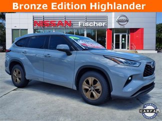 Used 2022 Toyota Highlander Bronze Edition image 1