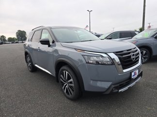 New 2025 Nissan Pathfinder Platinum image 1