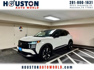 Used 2025 Nissan Kicks SR image 1
