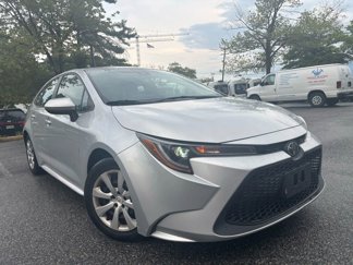 Used 2020 Toyota Corolla LE image 1