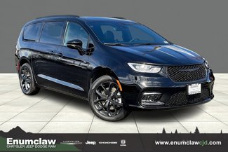 New 2025 Chrysler Pacifica Limited image 1
