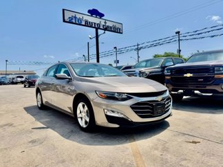 Used 2022 Chevrolet Malibu LT image 1