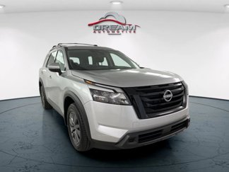 New 2025 Nissan Pathfinder SV w/ Black Appearance Package image 1