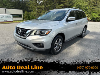 Used 2019 Nissan Pathfinder SV image 1