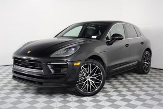 Certified 2023 Porsche Macan S image 1