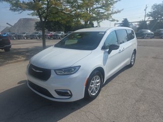 New 2026 Chrysler Pacifica Select image 1