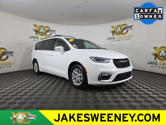 Certified 2022 Chrysler Pacifica Touring-L image 1