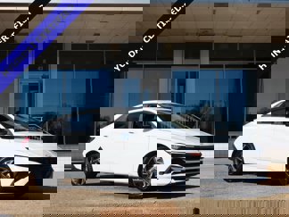 Certified 2025 Hyundai Elantra Sport image 1
