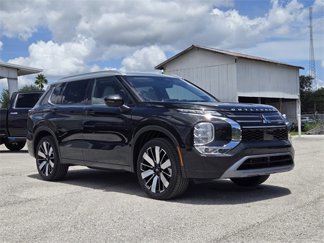 New 2025 Mitsubishi Outlander AWD image 1