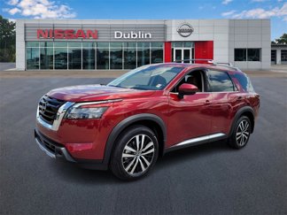 New 2025 Nissan Pathfinder Platinum image 1