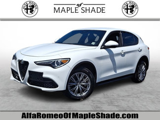Used 2023 Alfa Romeo Stelvio Sprint image 1