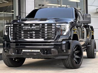 Used 2024 GMC Sierra 2500 Denali Ultimate image 1