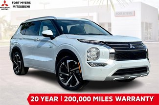 New 2025 Mitsubishi Outlander SEL image 1