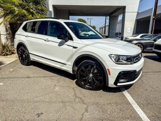 Used 2020 Volkswagen Tiguan SE R-Line image 1