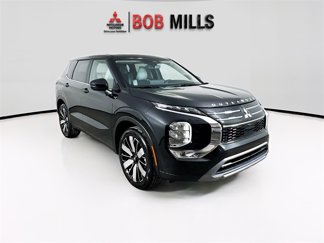 New 2025 Mitsubishi Outlander SE image 1