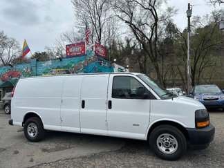 Used 2018 GMC Savana 2500 Extended image 1