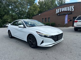 Used 2021 Hyundai Elantra SEL w/ Convenience Package image 1